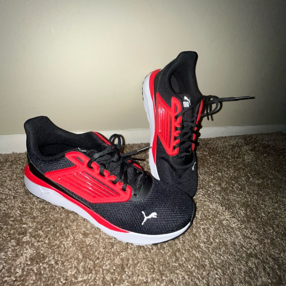 Stylish Black and Red Athletic Shoes
